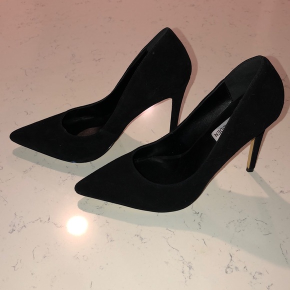 BRAND NEW STEVE MADDEN BLACK SUEDE HEELS - Picture 2 of 4